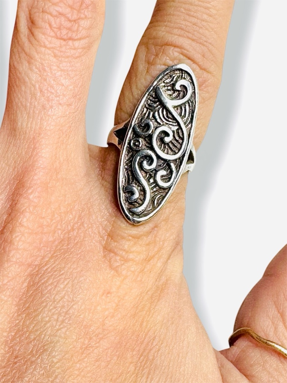 Vintage 925 Silver Ornate Filigree Oval Ring size 6.25 - 6.5